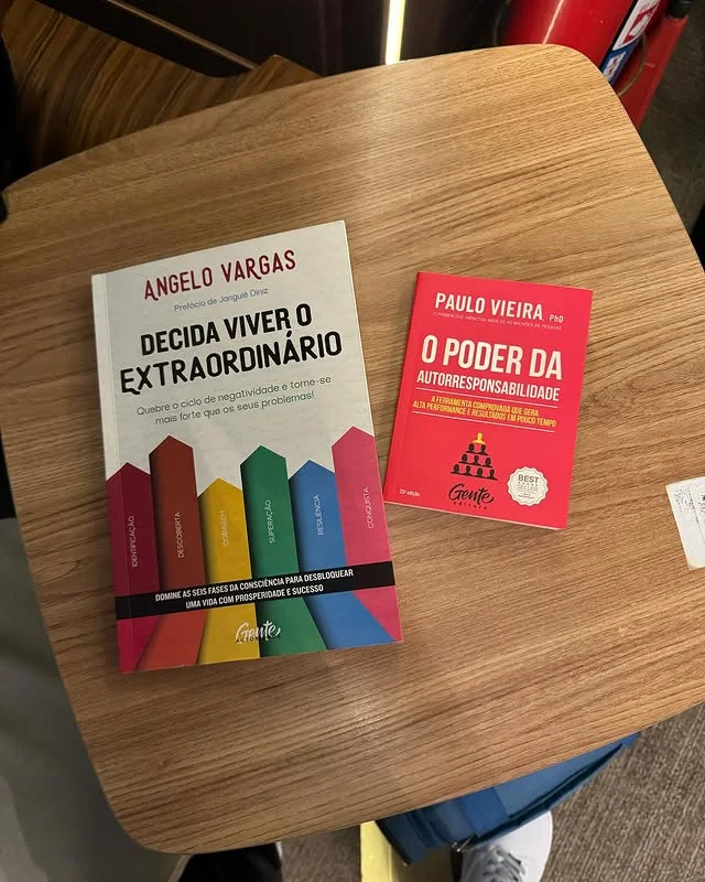 Você é a construção da voz que existe dentro de você”