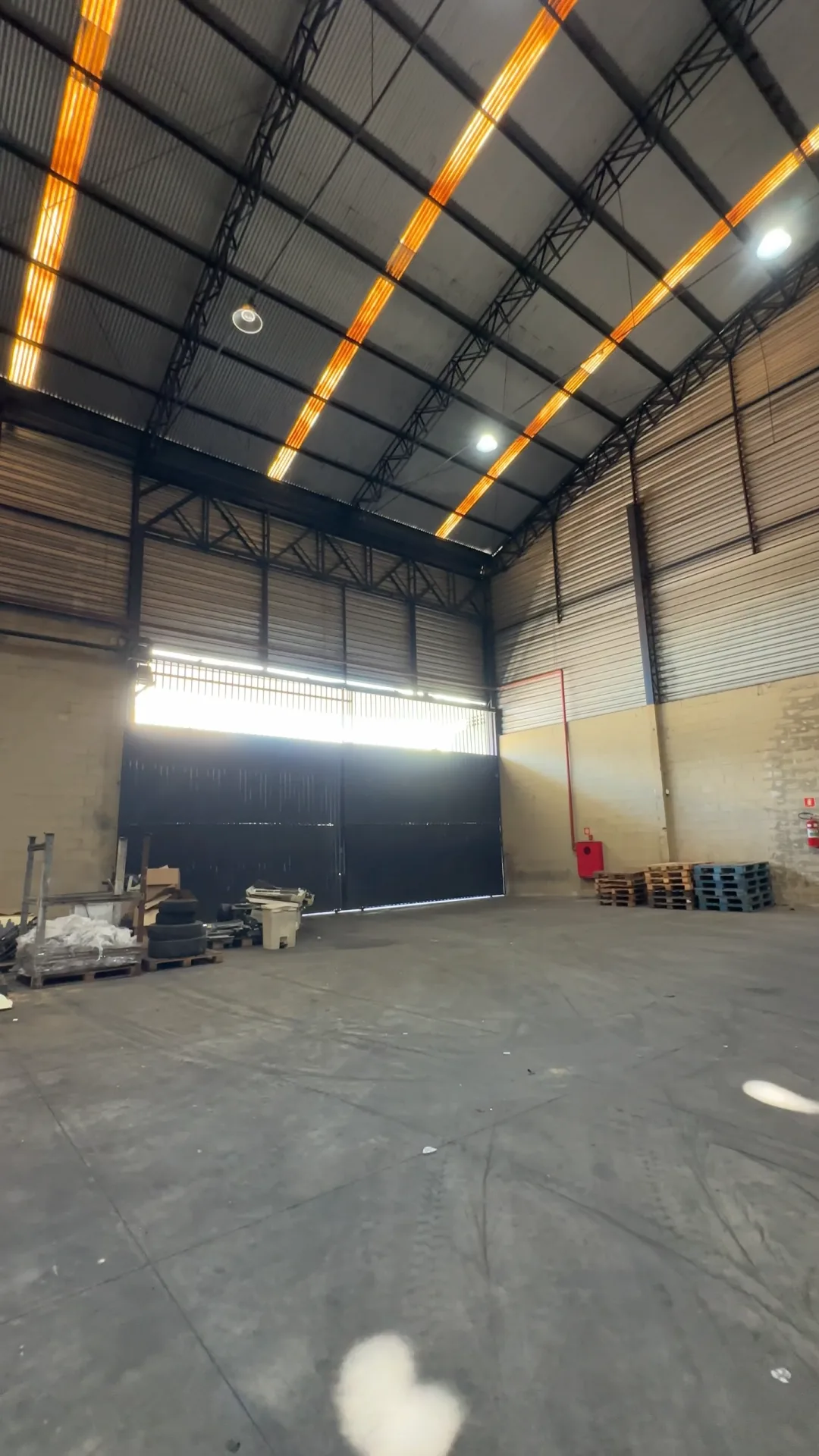 GALPÃO COM 1300M² COM LOCALIZAÇÃO IMPAR EM VILA VELHA — foto 3