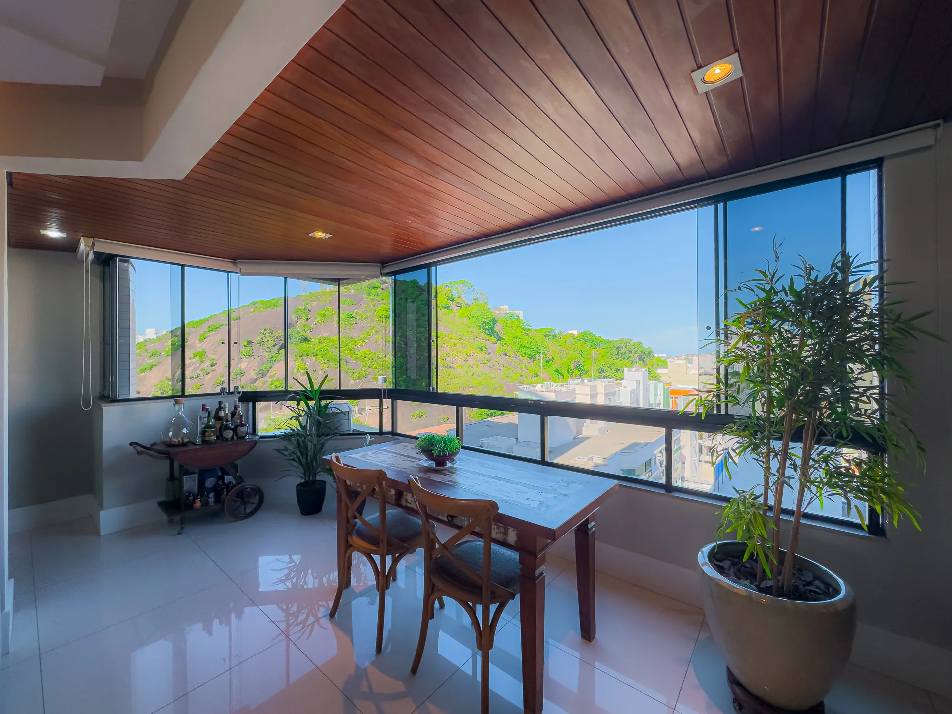 Apartamento 3 quartos em Praia do Canto - Vitória ES